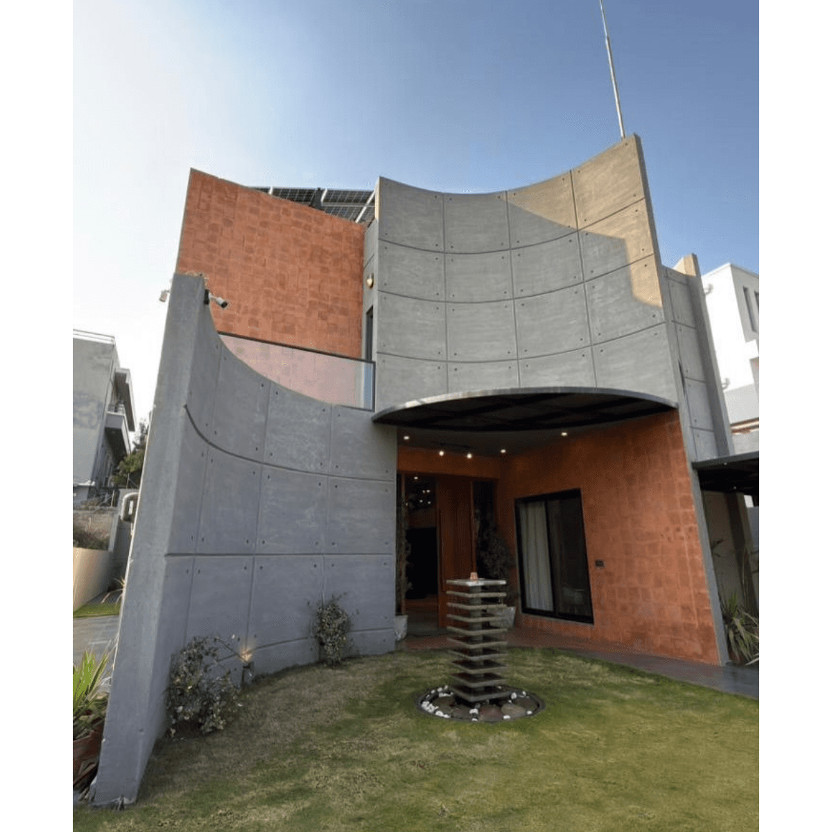 1 Kanal House