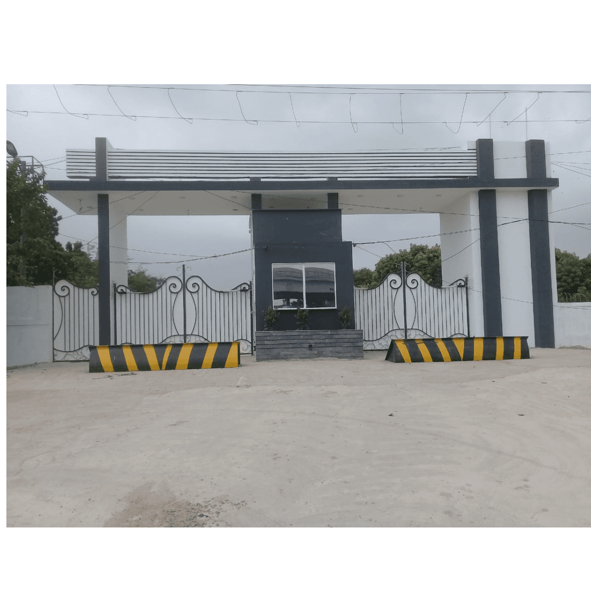 PSPC Shahrah-e-Faisal Main Door Construction