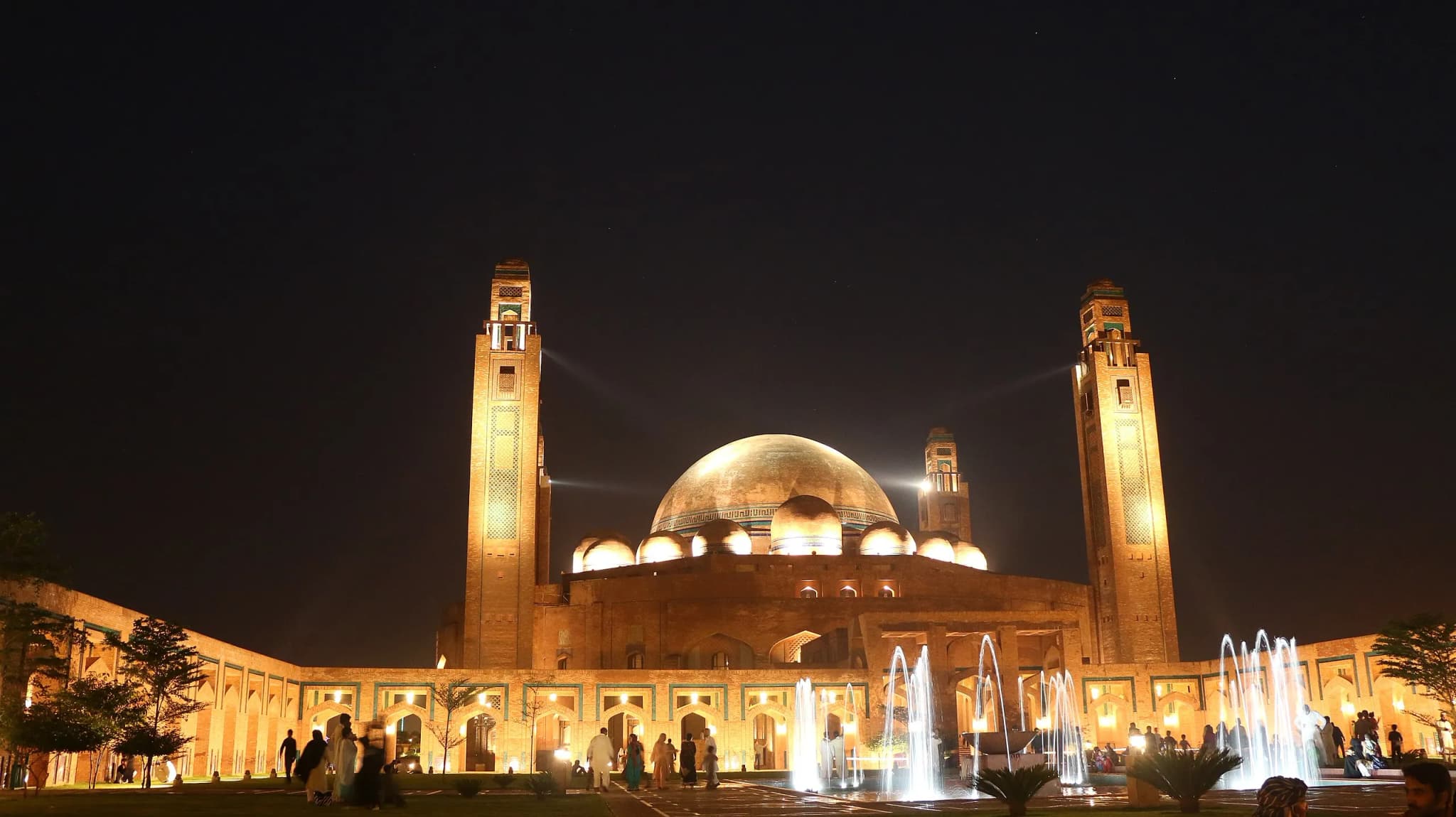 Bahria Grand Mosque